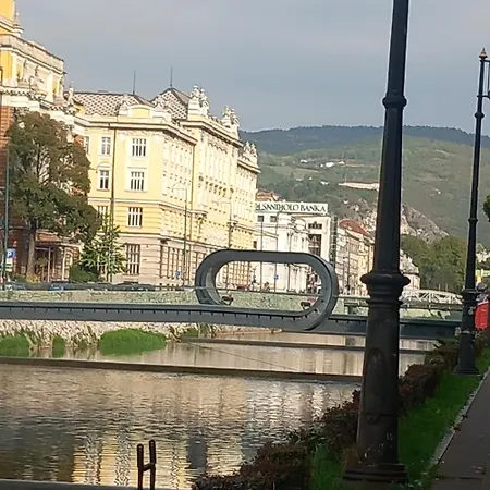 Sarajevolove Center *