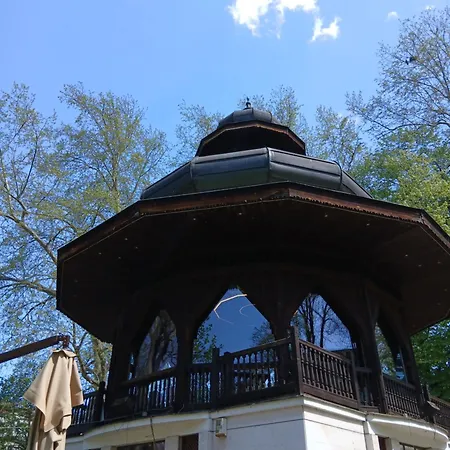 アパート Sarajevolove Center